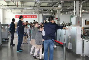 嘟嘟岛研学营之③ 报纸是怎样做成的——从印刷厂到植树苗的别样体验